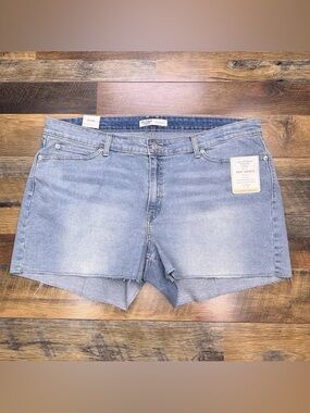 Levis Signature Gold True Shorts 20 35W Mid Rise Stretch 3.5 Inch Inseam NWT